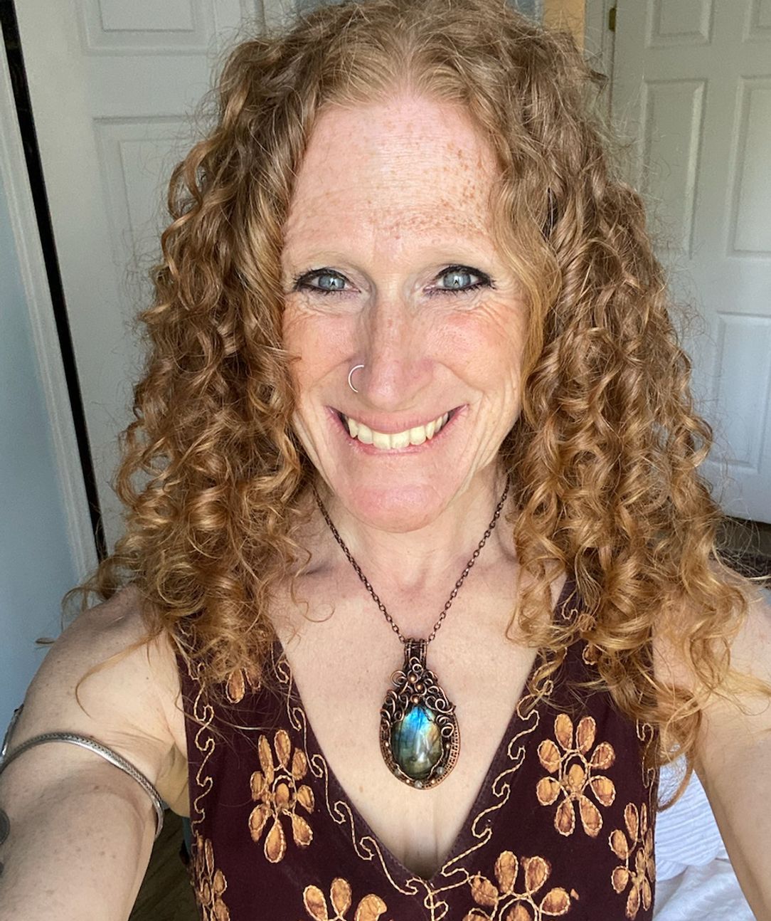 Headshot of Jenni Kerteston smiling